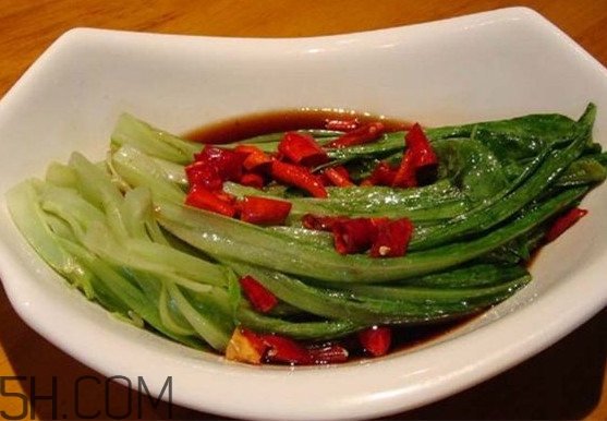 油麥菜不能和什么一起吃？油麥菜什么人不能吃