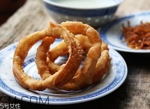焦圈兒是什么？焦圈和油條有什么區(qū)別
