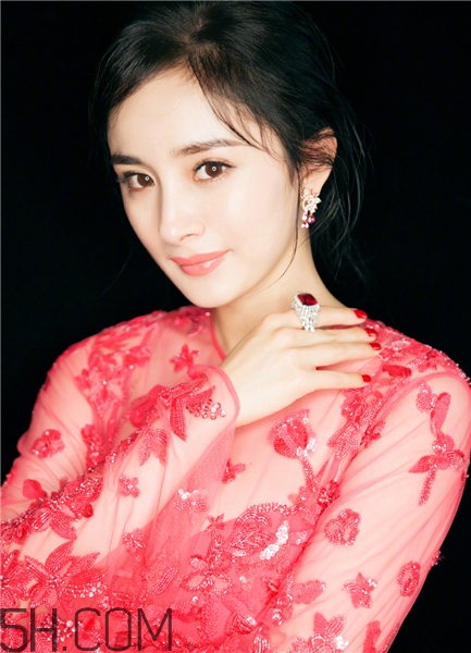 灰指甲能照顧嬰兒嗎？灰指甲能吃海鮮嗎？
