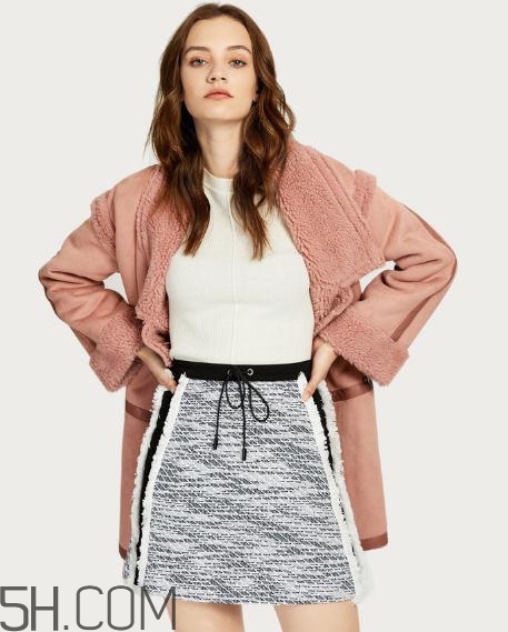 ur的衣服怎么樣？ur的衣服可以退嗎？