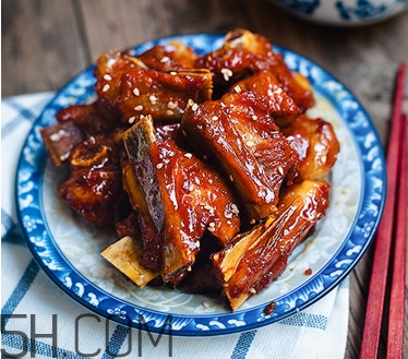 做糖醋排骨要不要放鹽？買排骨的時(shí)候應(yīng)該要什么部位的