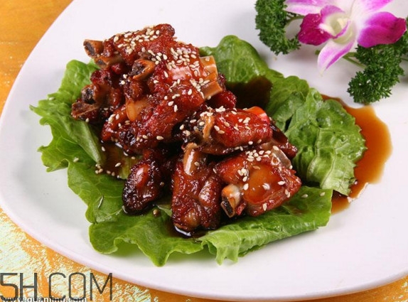 糖醋排骨怎樣做肉不硬？產(chǎn)婦能不能吃糖醋排骨