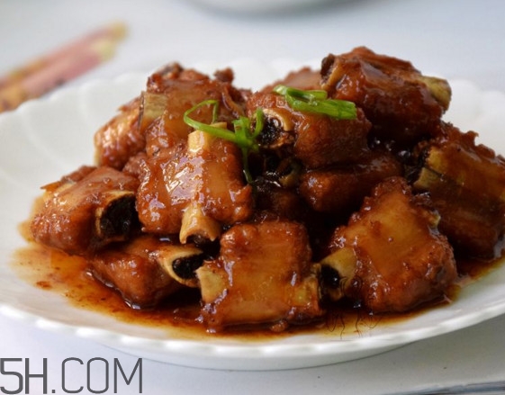 糖醋排骨怎樣做肉不硬？產(chǎn)婦能不能吃糖醋排骨