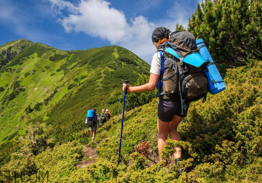 下雪爬山要準(zhǔn)備什么？爬山后小腿疼怎么按摩？