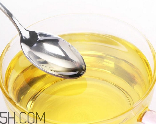 調(diào)和油和大豆油哪個(gè)好？調(diào)和油是色拉油嗎