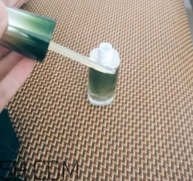 百雀羚肌初賦活系列怎么樣？百雀羚肌初賦活系列適合年齡