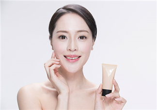 青春痘能不能擠？青春痘能用鹽水洗嗎？