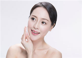 青春痘會(huì)長(zhǎng)多久？青春痘會(huì)留下疤痕嗎？