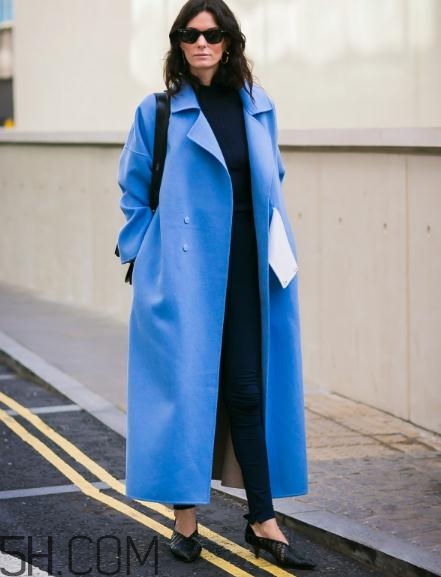 胸大的人適合穿什么衣服？胸大的女生穿什么衣服好看？