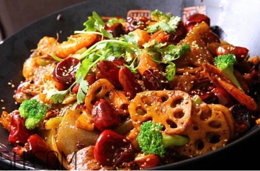麻辣香鍋是火鍋嗎？麻辣香鍋是燉的還是炒的