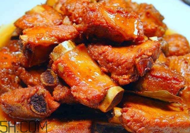 做糖醋排骨煮多長(zhǎng)時(shí)間？酸甜排骨和糖醋排骨有什么區(qū)別