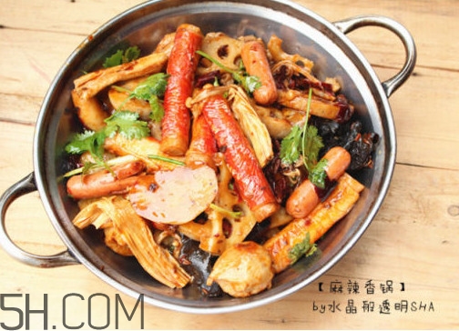 開麻辣香鍋都需要什么設(shè)備？麻辣香鍋什么人不能吃