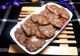 醬牛肉有點(diǎn)粘了怎么辦？醬牛肉為什么會變綠