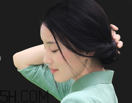百雀羚保濕噴霧怎么用？百雀羚保濕噴霧使用心得