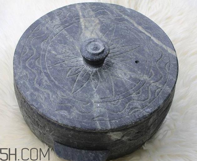 墨脫石鍋多少錢(qián)一個(gè)？墨脫石鍋為什么那么貴？