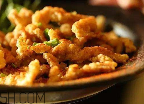 一斤肉做酥肉要放多少個(gè)雞蛋淀粉？酥肉的營(yíng)養(yǎng)價(jià)值