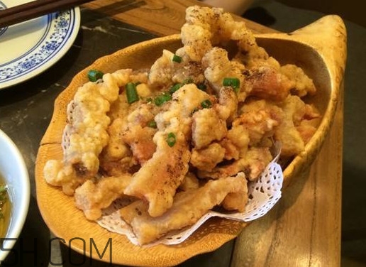 炸酥肉是用面粉還是淀粉？炸好的酥肉怎么煮好吃