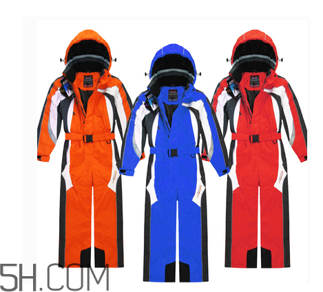滑雪服什么牌子好？滑雪服和沖鋒衣哪個好？