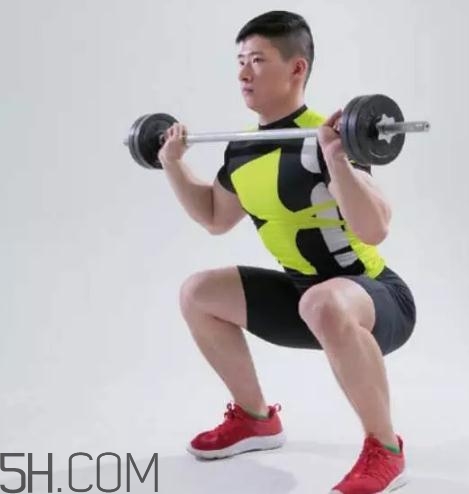 深蹲時怎么呼吸？深蹲的正確呼吸方法