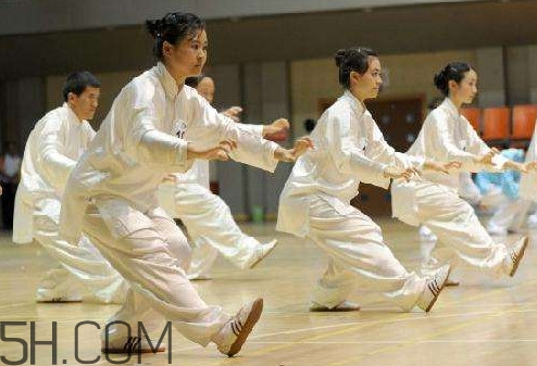 八段錦是誰創(chuàng)立的？八段錦什么時(shí)候練最好