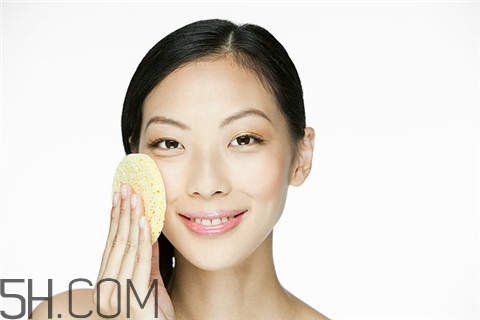 隆胸后多久變得柔軟？隆胸后多久可以側(cè)睡？