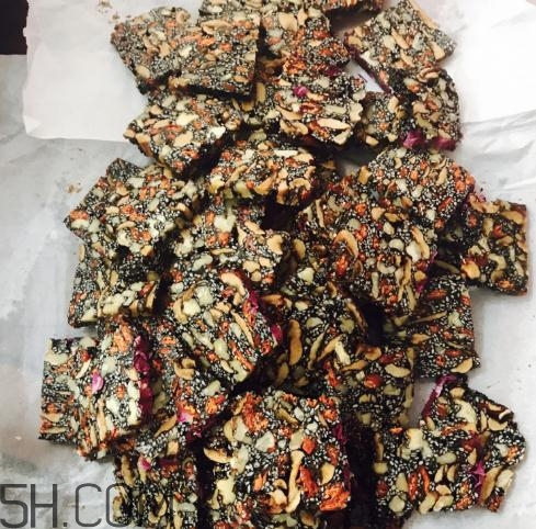 東阿阿膠怎么吃最好？東阿阿膠怎么弄碎？