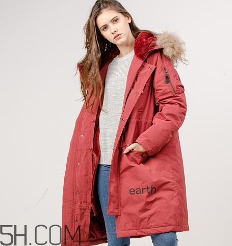moussy的衣服怎么樣？moussy的外套很大嗎？