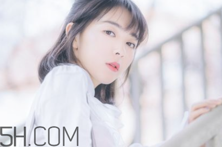 防曬乳需要卸妝嗎？防曬噴霧能用多久？
