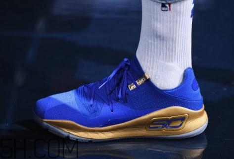 under armour curry 4 low勇士隊(duì)藍(lán)金配色會(huì)發(fā)售嗎？