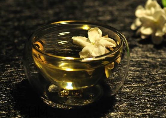 茉莉花茶是綠茶嗎？茉莉花茶什么時(shí)候喝最好