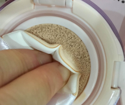 卡姿蘭氣墊cc和瑪麗黛佳哪個好？對比
