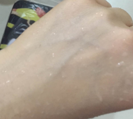 卡姿蘭氣墊cc和瑪麗黛佳哪個好？對比