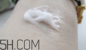 悅木之源維C精華霜怎么樣？悅木之源維C精華霜好用嗎？