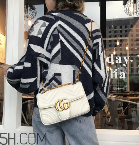 白色包包變黃了怎么辦？白色包包黑了怎么清洗？