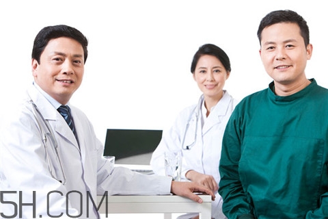 濕疹跟奶粉有關(guān)系嗎？濕疹跟濕氣有關(guān)系嗎？