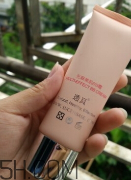 透真護(hù)膚套裝怎么樣？透真護(hù)膚套裝有實(shí)體店嗎