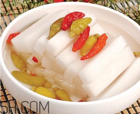 泡蘿卜用自來水還是冷開水？泡蘿卜的功效與作用