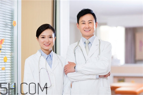 水痘結(jié)痂后還用忌口嗎？水痘怎么護理？
