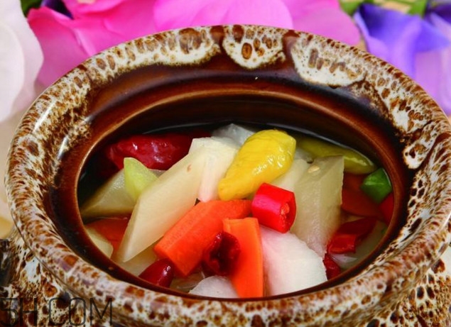 泡菜水用什么水最好？四川泡菜的酸水怎么做