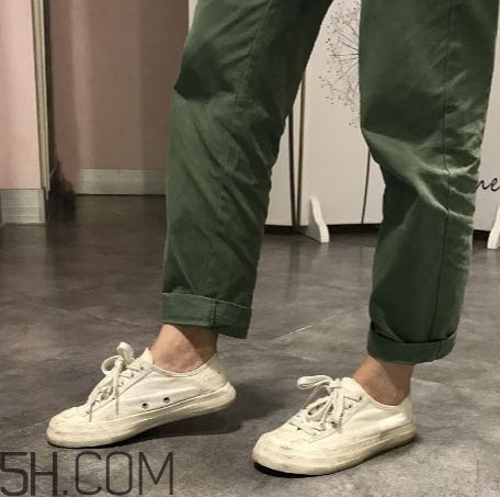 帆布鞋鞋底發(fā)黃怎么辦？帆布鞋鞋底怎么洗白？
