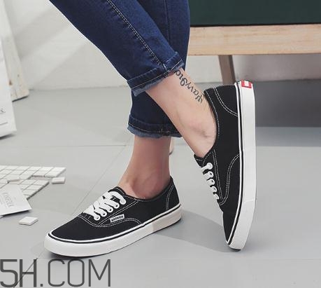 穿帆布鞋可以跑步嗎？穿帆布鞋跑步好嗎？