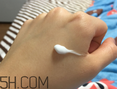 露得清身體乳怎么樣？露得清身體乳好用嗎？