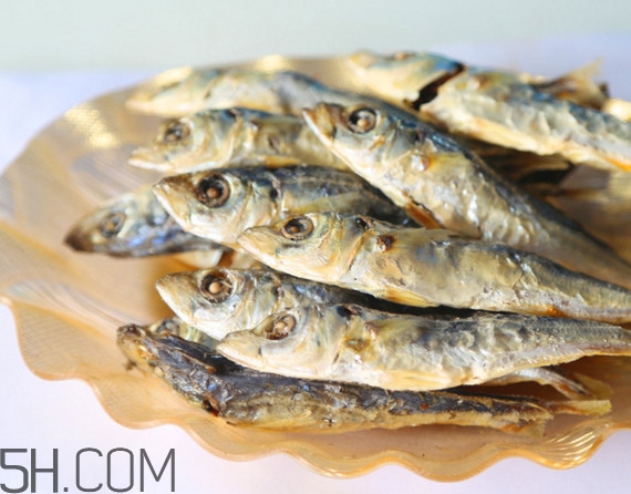 咸魚(yú)是不是海鮮？咸魚(yú)是不是咸水魚(yú)？
