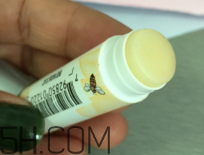 小蜜蜂細(xì)致修護(hù)唇膏怎么樣？好用嗎？