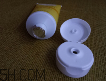 小蜜蜂潤(rùn)膚露怎么樣？小蜜蜂潤(rùn)膚露好用嗎？