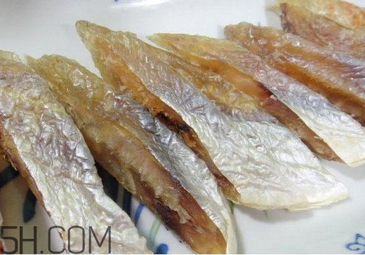 買的咸魚是生的還是熟的？買咸魚怎么挑選