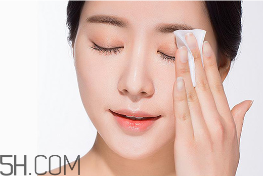 卸妝油如何卸眼妝？不化妝怎么用卸妝油？