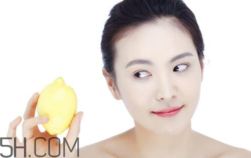 卸妝油可以祛痘嗎？卸妝油的錯(cuò)誤用法