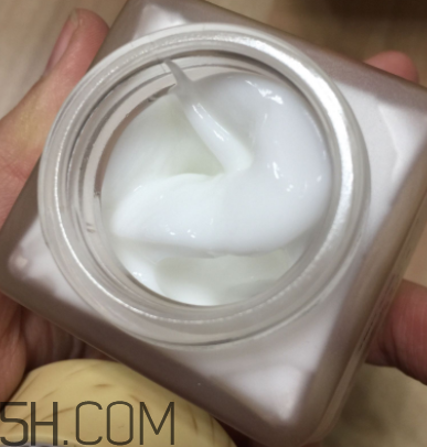 御泥坊礦物養(yǎng)膚霜怎么樣？御泥坊礦物養(yǎng)膚霜好用嗎？