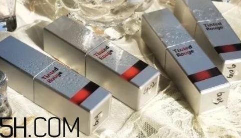 稚優(yōu)泉天空之境水光唇釉好用嗎_多少錢？